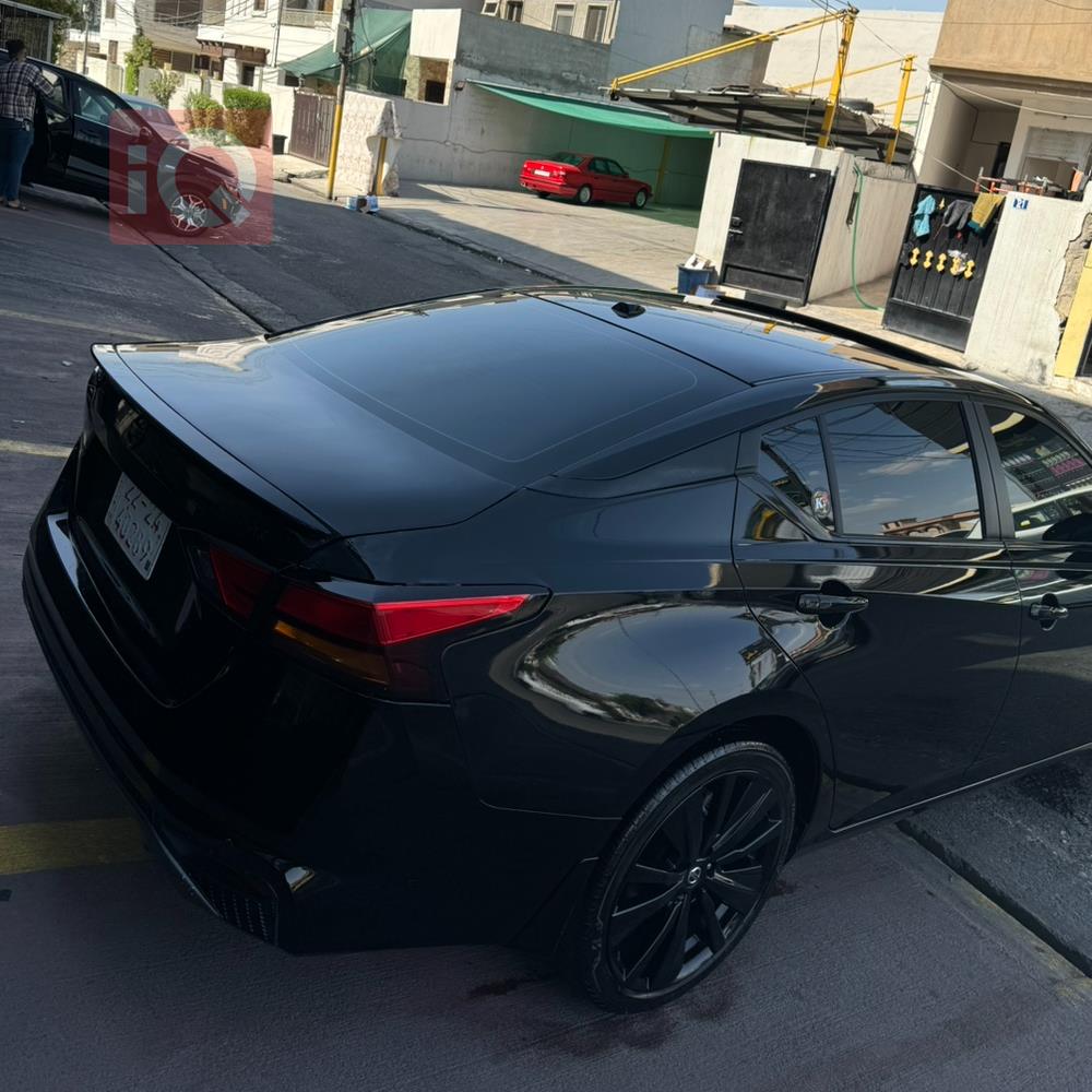 Nissan Altima